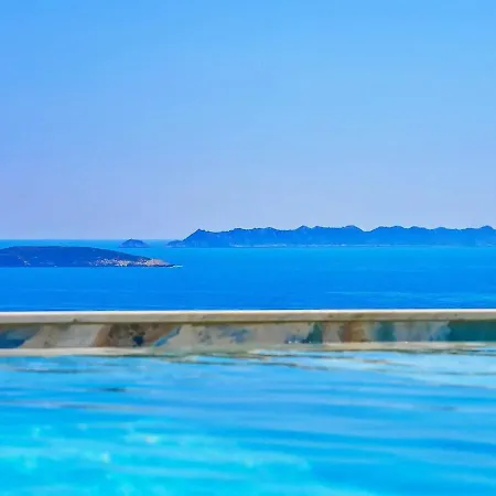 Goekseki 2 Bedroom Seaview With Private Pool Hot Tub