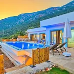 Goekseki 2 Bedroom Seaview With Private Pool Hot Tub