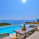 Goekseki 2 Bedroom Seaview With Private Pool Hot Tub * קס