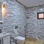 Goekseki 2 Bedroom Seaview With Private Pool Hot Tub *