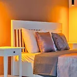Goekseki 2 Bedroom Seaview With Private Pool Hot Tub וילה *
