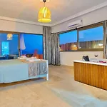 Goekseki 2 Bedroom Seaview With Private Pool Hot Tub * קס