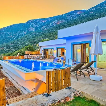 Goekseki 2 Bedroom Seaview With Private Pool Hot Tub