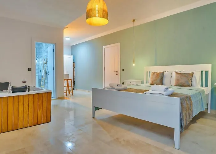 Goekseki 2 Bedroom Seaview With Private Pool Hot Tub *