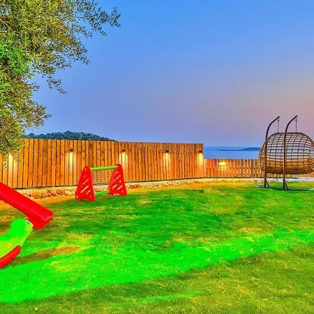 Goekseki 2 Bedroom Seaview With Private Pool Hot Tub