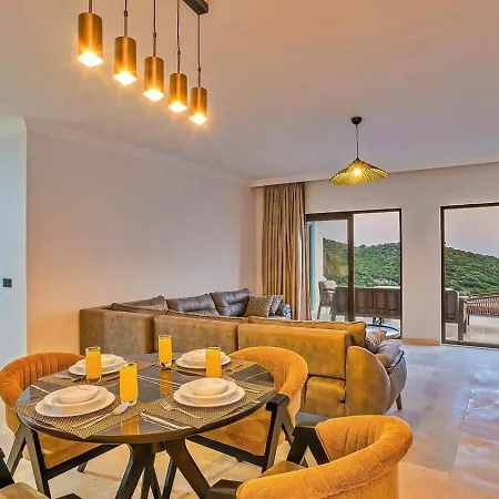 Goekseki 2 Bedroom Seaview With Private Pool Hot Tub