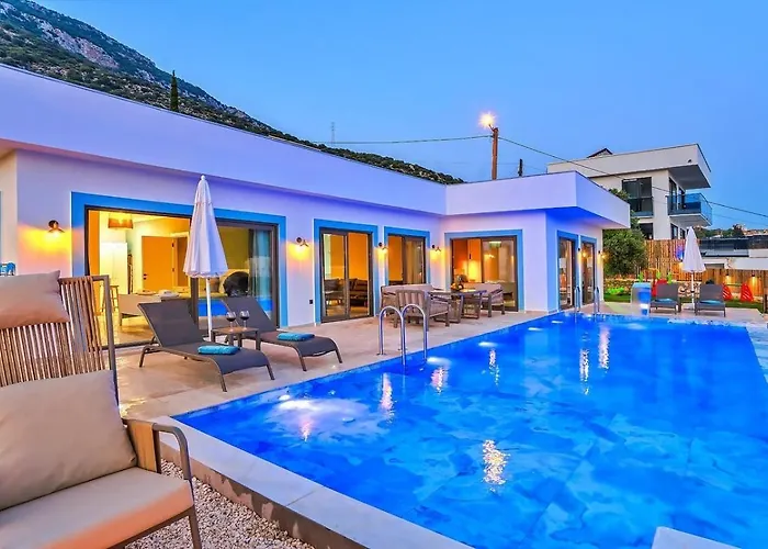 Goekseki 2 Bedroom Seaview With Private Pool Hot Tub Villa *