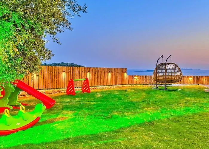 Goekseki 2 Bedroom Seaview With Private Pool Hot Tub