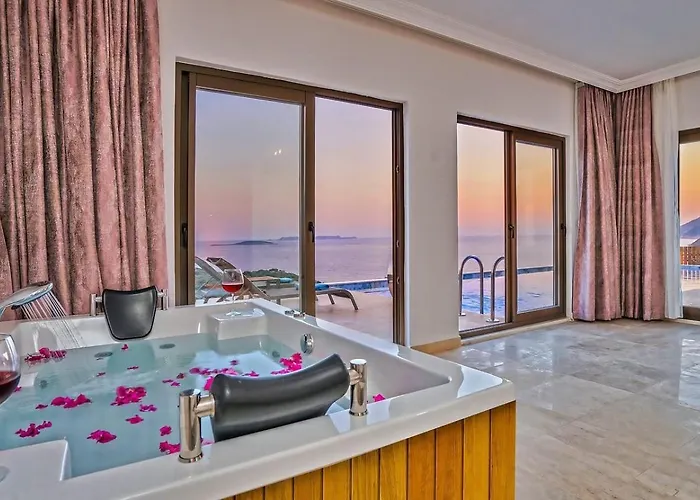 Goekseki 2 Bedroom Seaview With Private Pool Hot Tub Kaş