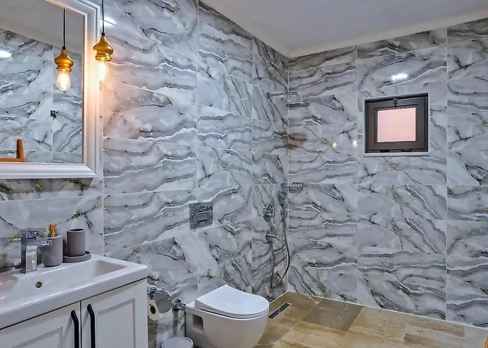 Goekseki 2 Bedroom Seaview With Private Pool Hot Tub *